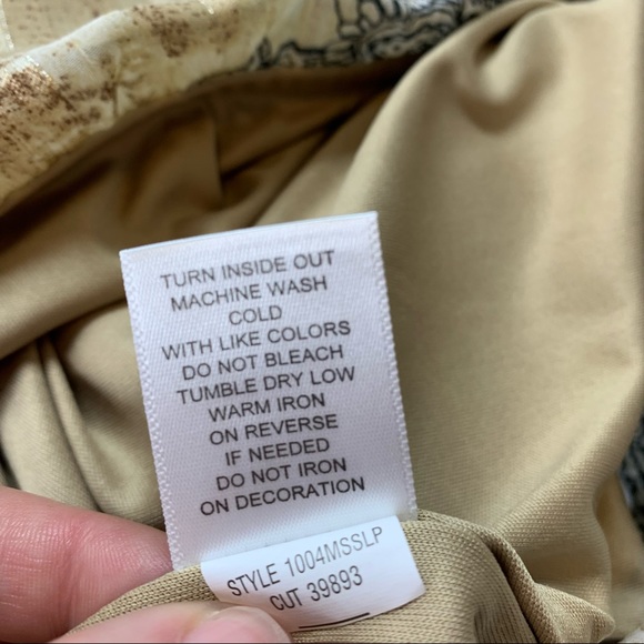 DB Established 1962 Bubble Hem Sheer Lined Blouse - Picture 9 of 10